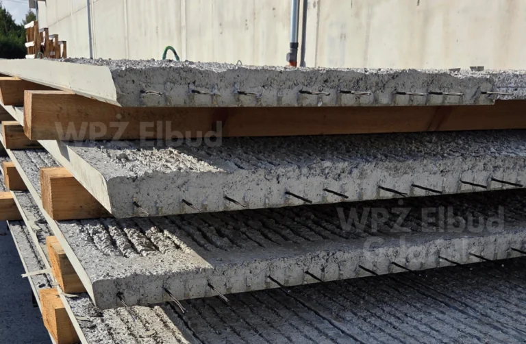 Przekrój płyt stropowych Filigran sprężony z widocznym zbrojeniem
